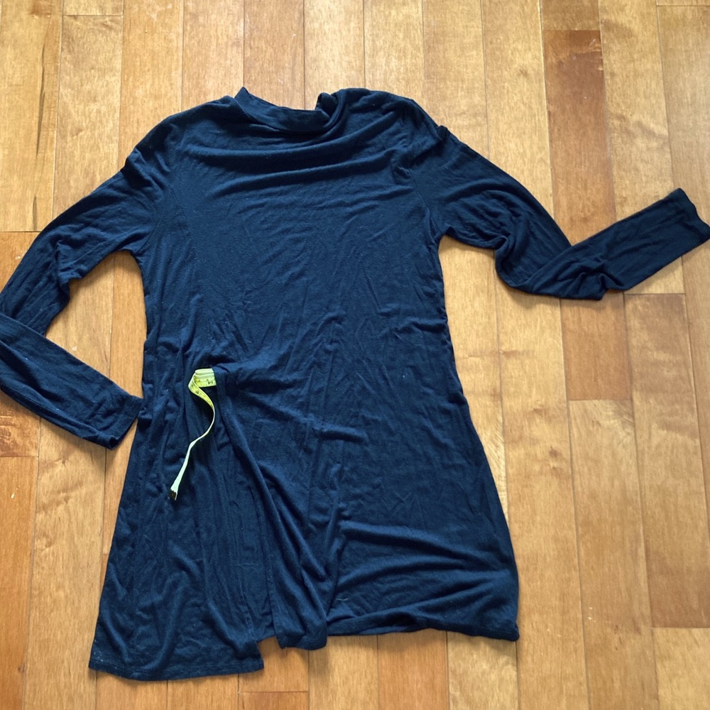 Lulu’s split front top